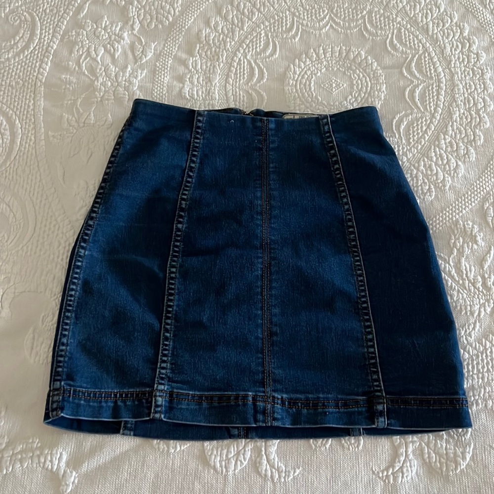 FREE PEOPLE Denim Mini Skirt Sz 2 EUC